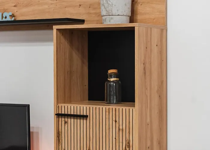 Alpha Cozy & Spacious Apartment *