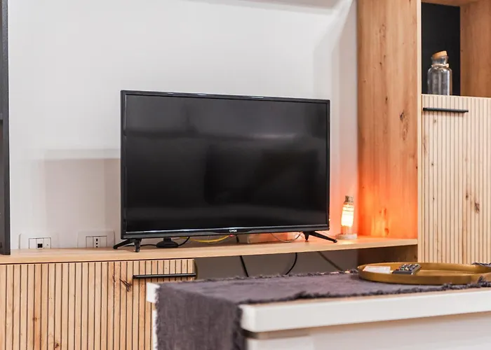 Alpha Cozy & Spacious Apartment Tirana