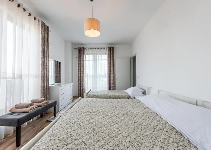 Alpha Cozy & Spacious