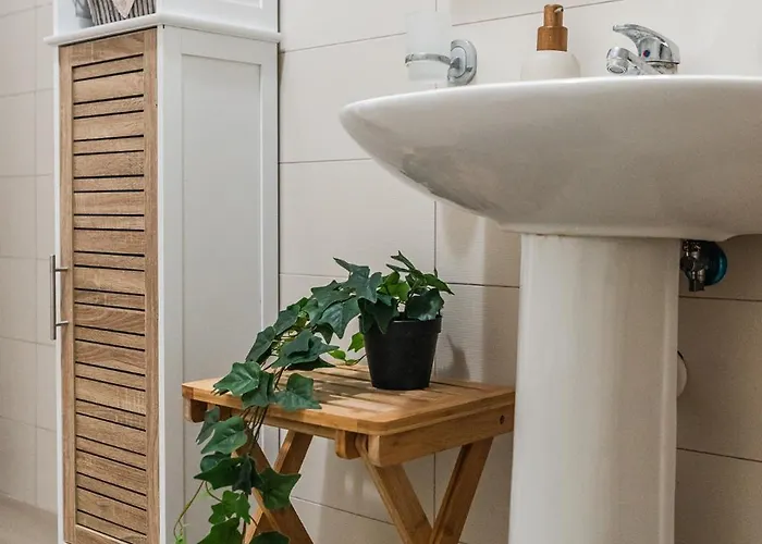 Alpha Cozy & Spacious Apartment Tirana