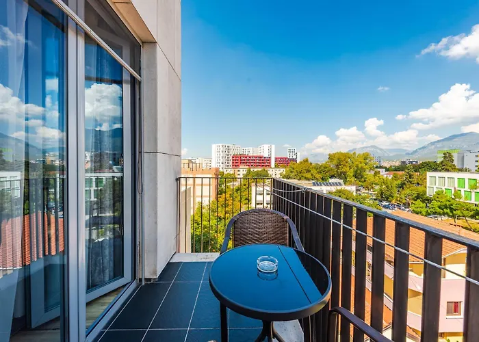 Alpha Cozy & Spacious *