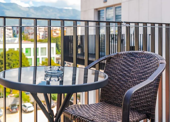 Alpha Cozy & Spacious